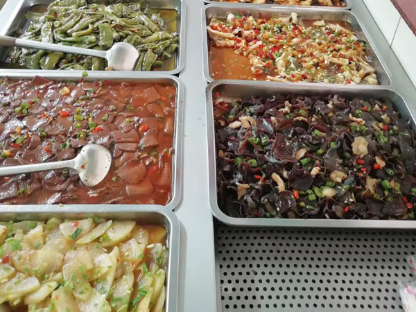 食堂承包打餐处